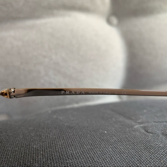 Prada Sunglass PR 64Vs - Picture 5 of 5